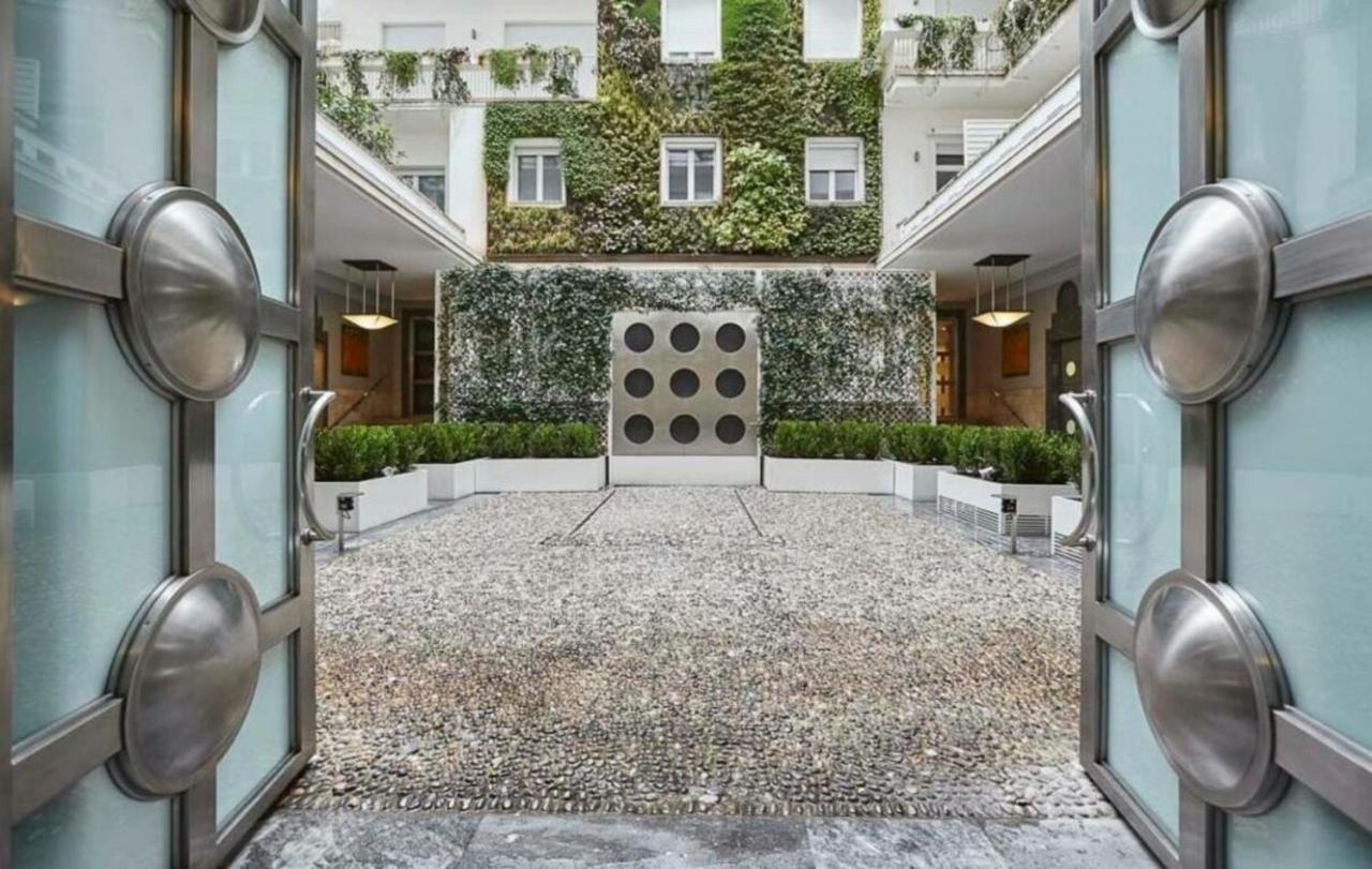 Palazzo Beltrade By Halldis Milano Exterior foto
